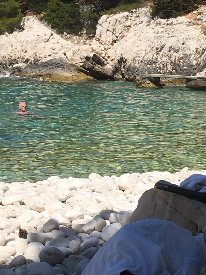 Riksdagen slopar strandskydd